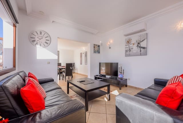 4 Zimmer Villa zu verkaufen in Playa Blanca, Yaiza mit Pool Garage - 539.500 € (Ref: 8810830)