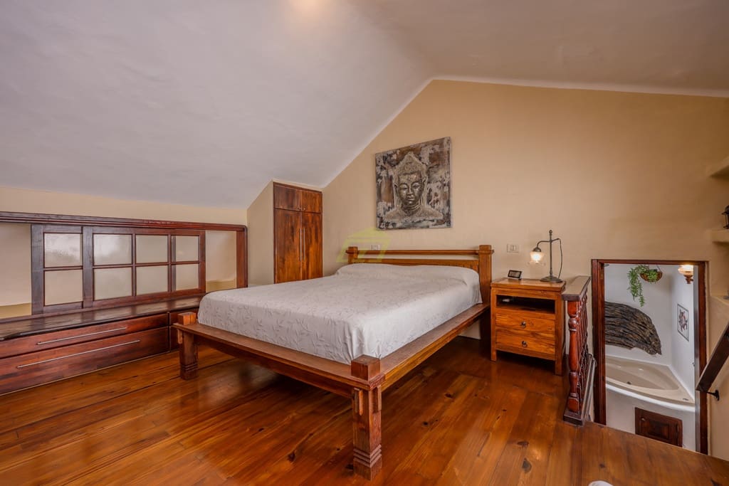 4 slaapkamer Villa te koop in Nazaret met garage - € 690.000 (Ref: 8823925)