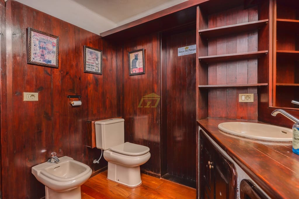 4 slaapkamer Villa te koop in Nazaret met garage - € 690.000 (Ref: 8823925)