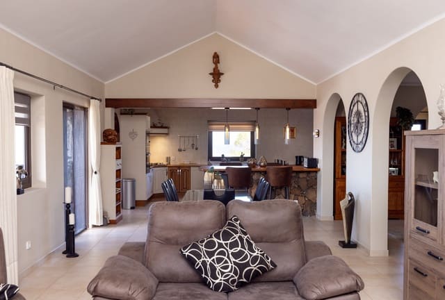 7 soveværelse Villa til salg i Playa Blanca, Yaiza med swimmingpool garage - € 1.150.000 (Ref: 8853106)