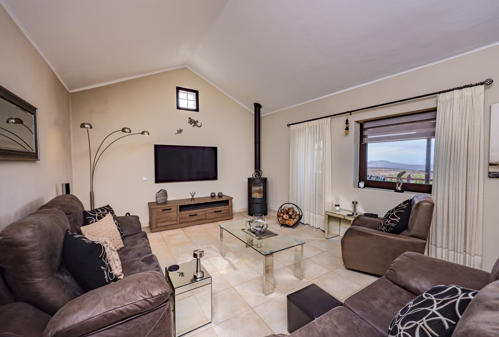 7 soveværelse Villa til salg i Playa Blanca med swimmingpool garage - € 1.150.000 (Ref: 8853106)