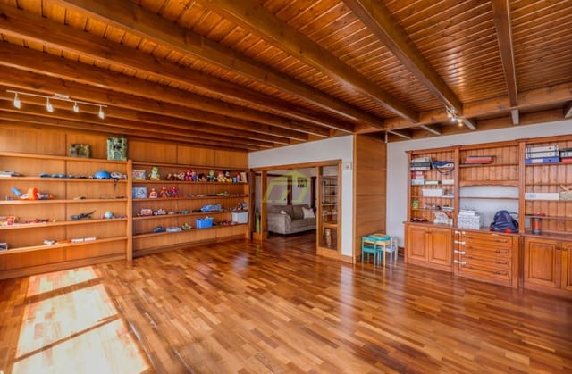 5 chambre Villa/Maison à vendre à Tahiche, Teguise avec piscine garage - 740 000 € (Ref: 8882032)