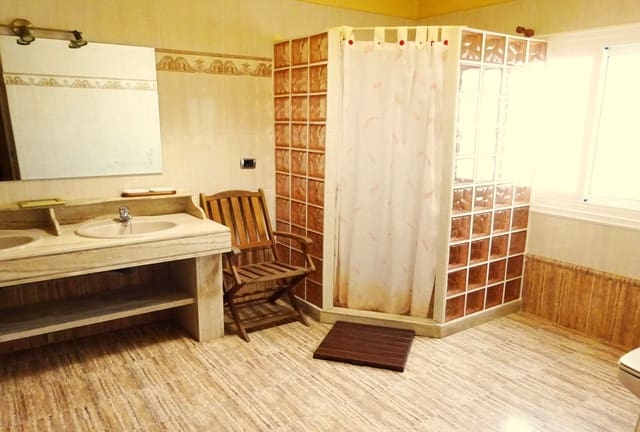 5 chambre Villa/Maison à vendre à Playa Blanca, Yaiza avec piscine garage - 720 000 € (Ref: 8885058)