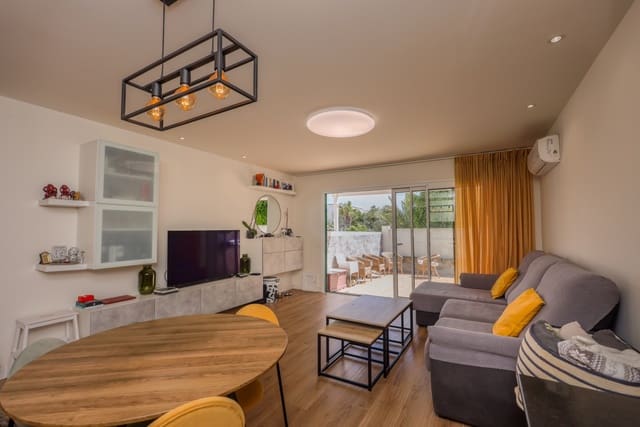 2 soveværelse Lejlighed til salg i Puerto del Carmen, Tías - € 345.000 (Ref: 8897534)