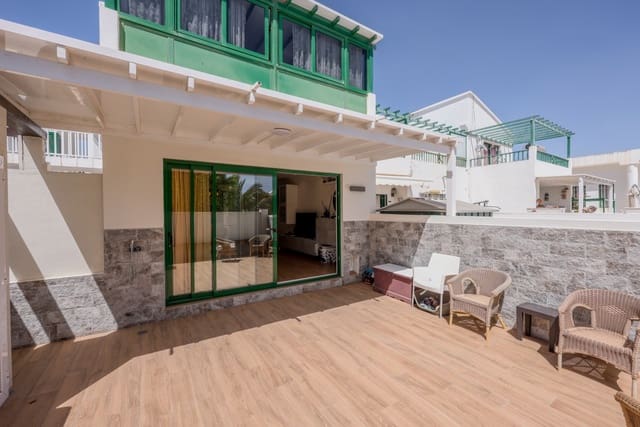 2 soveværelse Lejlighed til salg i Puerto del Carmen, Tías - € 345.000 (Ref: 8897534)