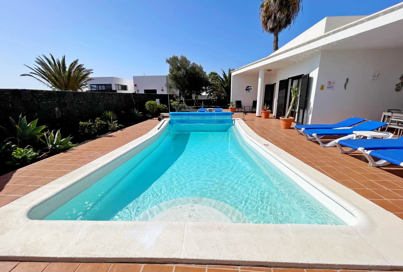 3 soveværelse Villa til salg i Playa Blanca med swimmingpool garage - € 545.000 (Ref: 8901324)