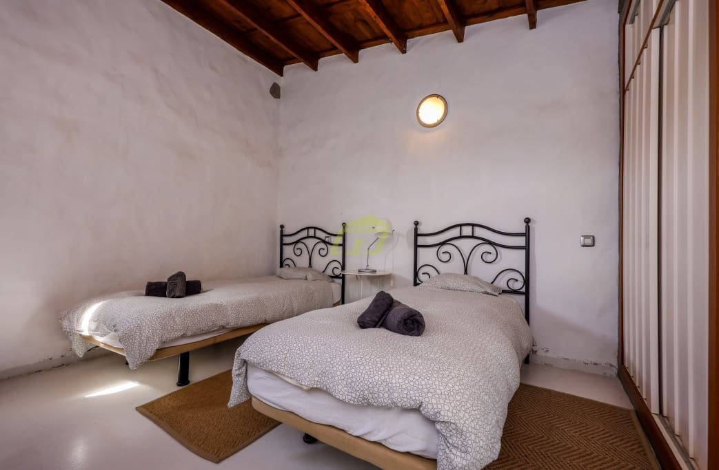 3 soveværelse Villa til salg i Los Valles med swimmingpool garage - € 775.000 (Ref: 8968740)