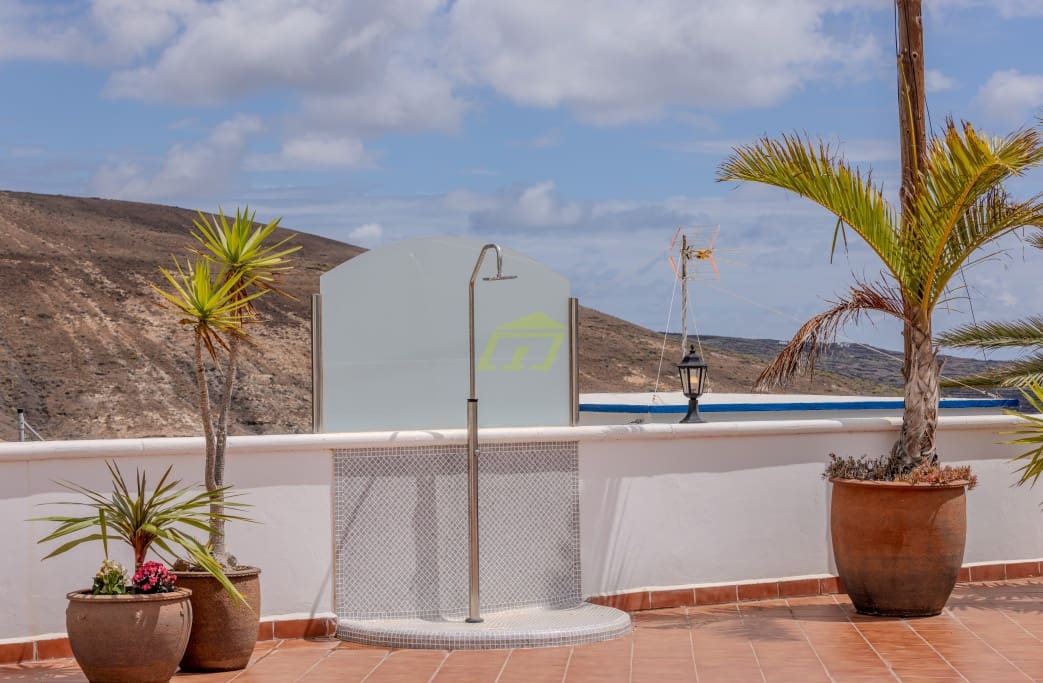 4 soveværelse Villa til salg i Tabayesco med swimmingpool garage - € 950.000 (Ref: 8992091)