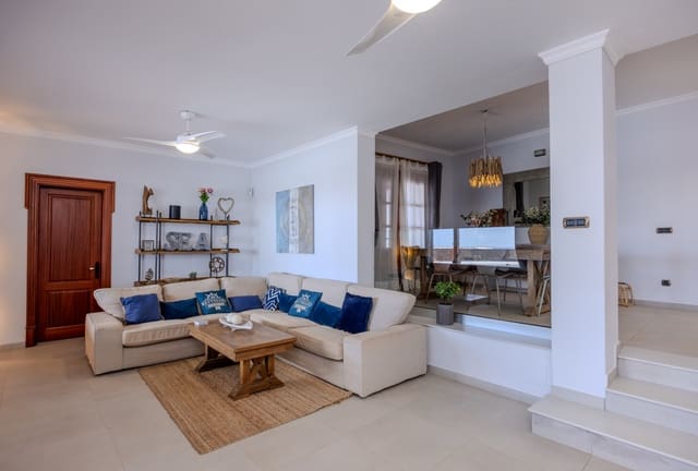 5 chambre Villa/Maison à vendre à Playa Blanca, Yaiza avec piscine garage - 1 750 000 € (Ref: 8992867)