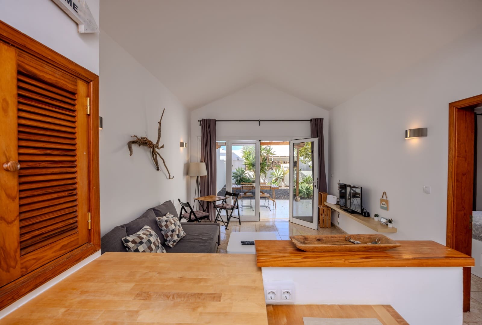 1 bedroom Bungalow for sale in Playa Blanca with pool garage - € 200,000 (Ref: 9001831)