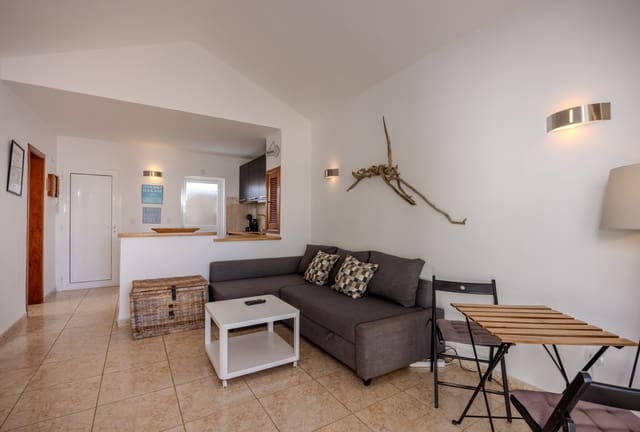 1 Zimmer Bungalow zu verkaufen in Playa Blanca, Yaiza mit Pool Garage - 200.000 € (Ref: 9001831)