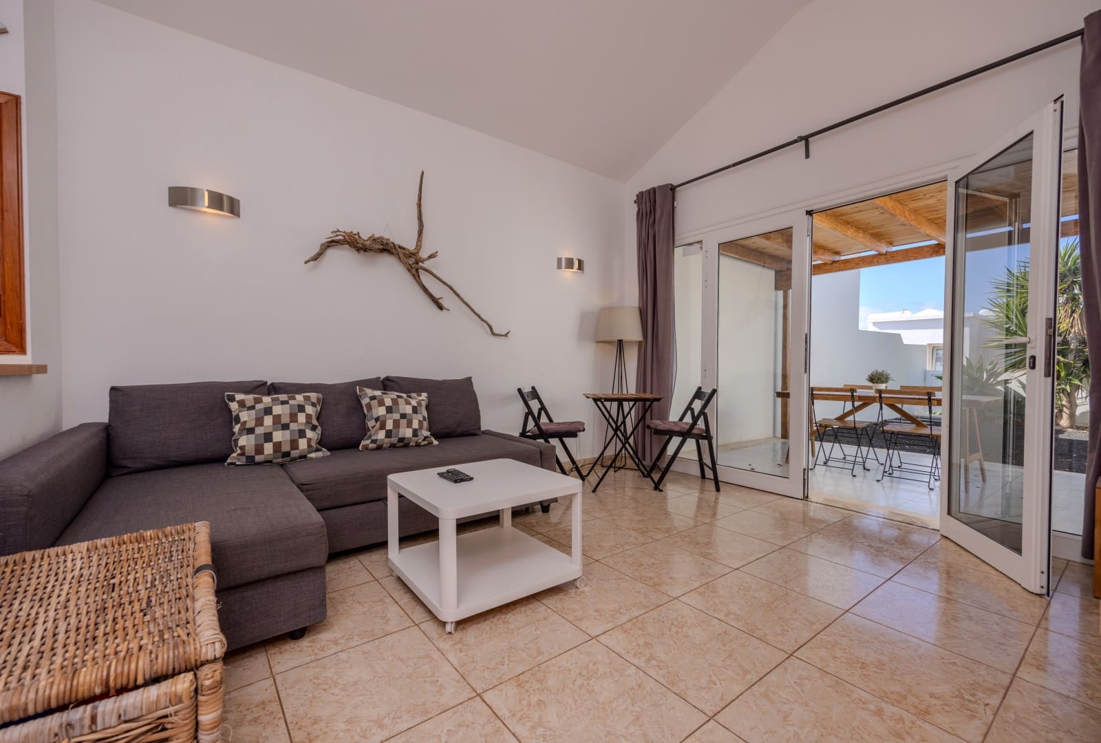 1 bedroom Bungalow for sale in Playa Blanca with pool garage - € 200,000 (Ref: 9001831)