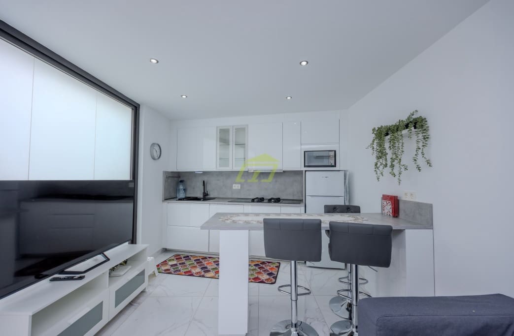 4 soverom Hus til salgs i Costa Teguise - € 570 000 (Ref: 9004087)