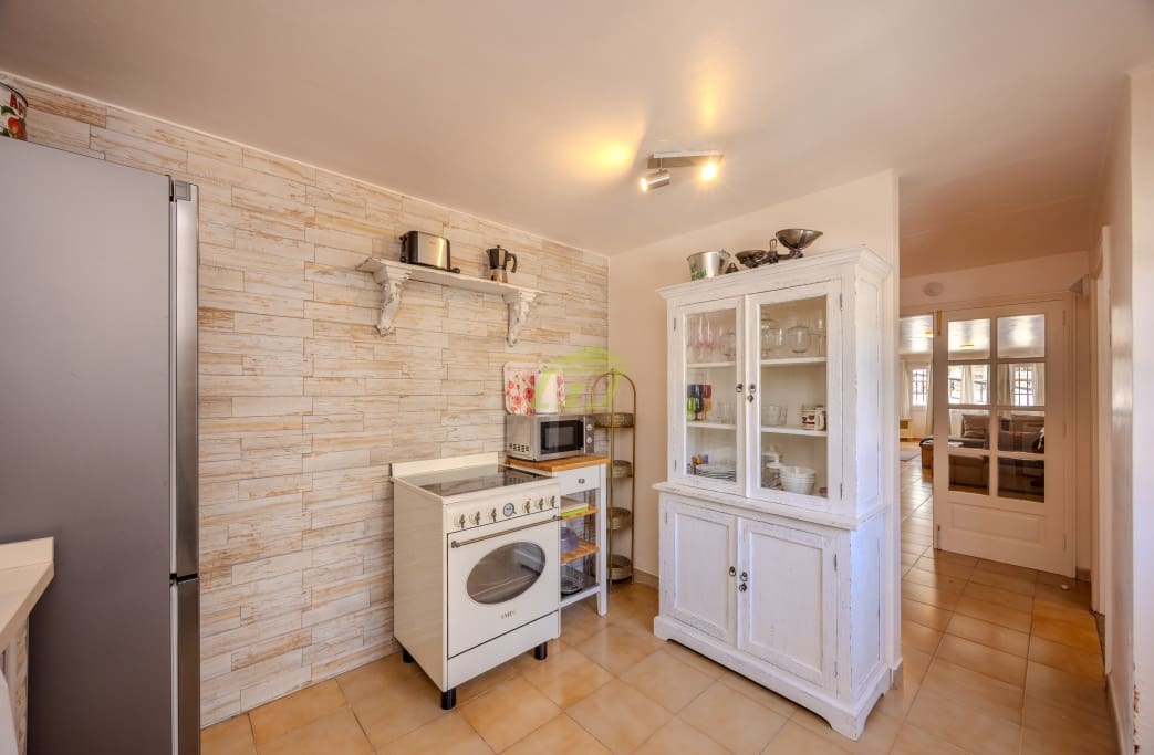 2 soveværelse Lejlighed til salg i Costa Teguise med swimmingpool - € 295.000 (Ref: 9061455)