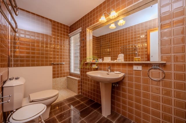 4 soveværelse Lejlighed til salg i Arrecife med garage - € 285.000 (Ref: 9074395)