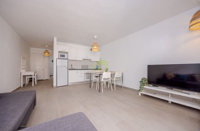 1 soveværelse Lejlighed til salg i Costa Teguise, Teguise med swimmingpool garage - € 230.000 (Ref: 9078508)