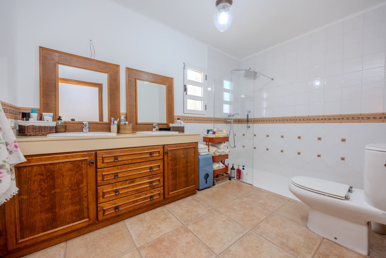 4 soverom Villa til salgs i Tias med svømmebasseng garasje - € 680 000 (Ref: 9103853)