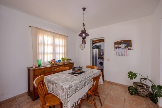 4 camera da letto Villa in vendita in Tías con piscina garage - 680.000 € (Rif: 9103853)