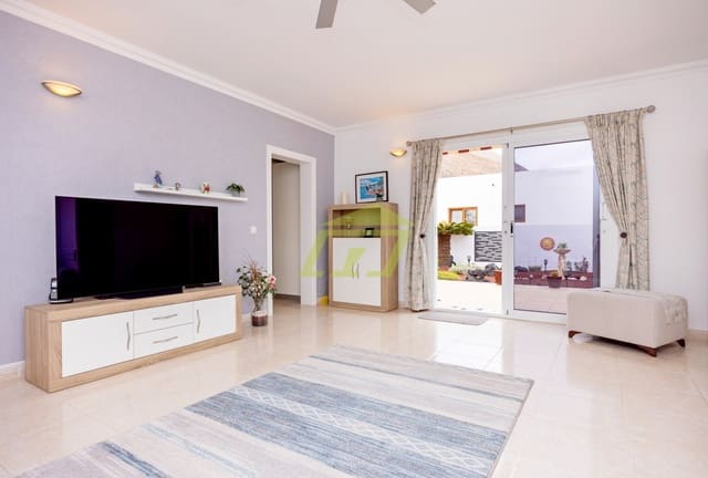 3 Zimmer Villa zu verkaufen in Yaiza mit Pool Garage - 565.000 € (Ref: 9142358)