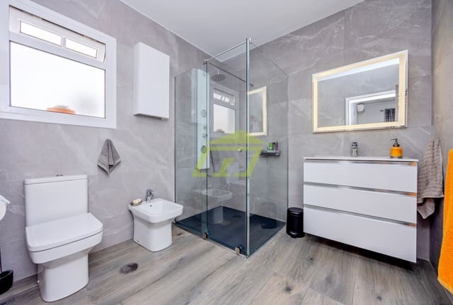 3 Zimmer Villa zu verkaufen in Yaiza mit Pool Garage - 565.000 € (Ref: 9142358)