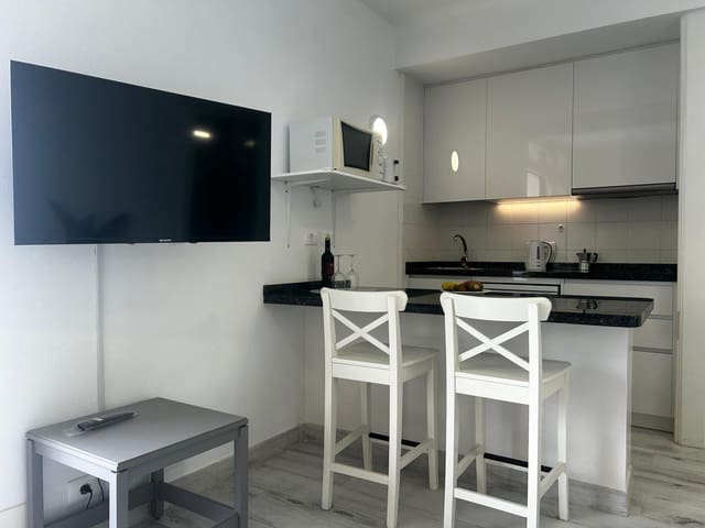 1 soveværelse Studio til salg i Costa Teguise, Teguise med swimmingpool - € 215.000 (Ref: 9144319)