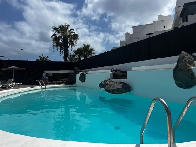 1 soveværelse Studio til salg i Costa Teguise, Teguise med swimmingpool - € 215.000 (Ref: 9144319)