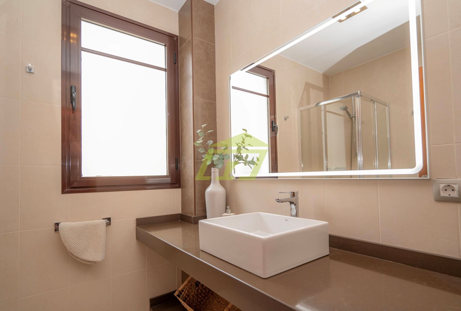 3 bedroom Villa for sale in Playa Blanca with pool garage - € 597,500 (Ref: 9161523)