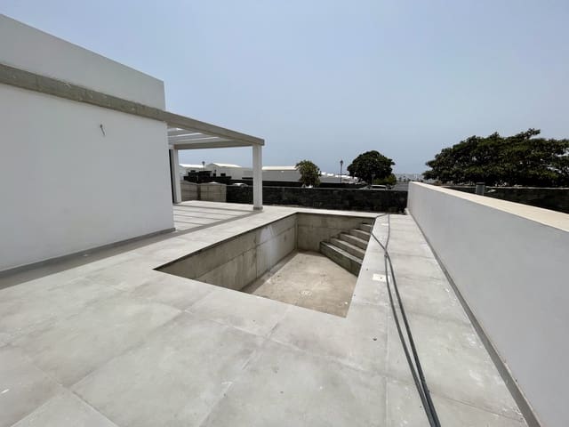 3 quarto Moradia para venda em Playa Blanca, Yaiza com piscina garagem - 476 000 € (Ref: 9170242)