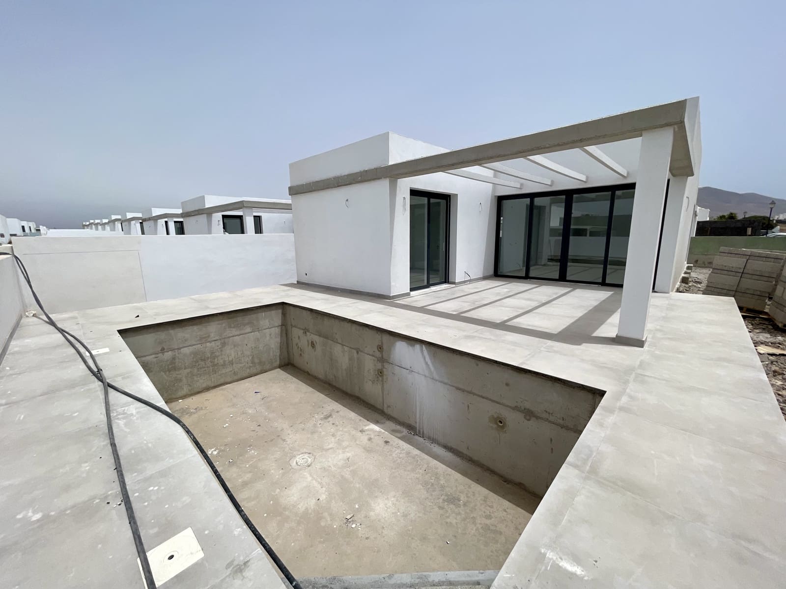 3 soverom Villa til salgs i Playa Blanca med svømmebasseng garasje - € 476 000 (Ref: 9170242)