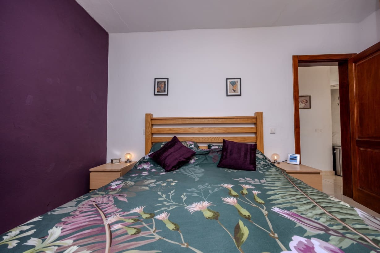 2 bedroom Villa for sale in Arrecife with garage - € 350,000 (Ref: 9172420)