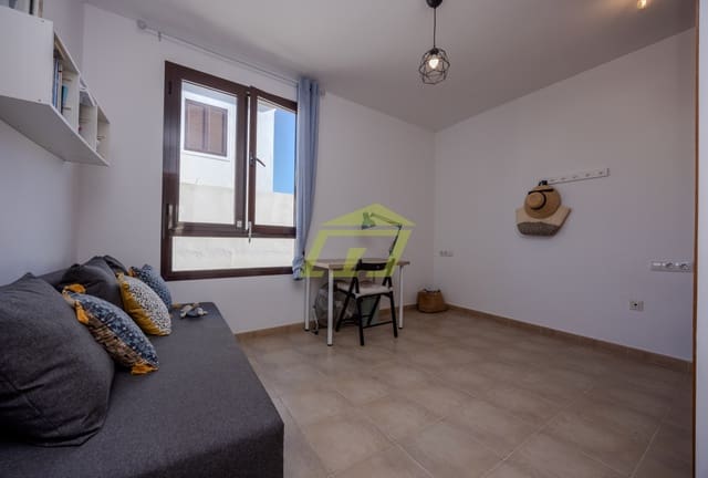 3 chambre Villa/Maison à vendre à Playa Blanca, Yaiza avec piscine garage - 520 000 € (Ref: 9187697)