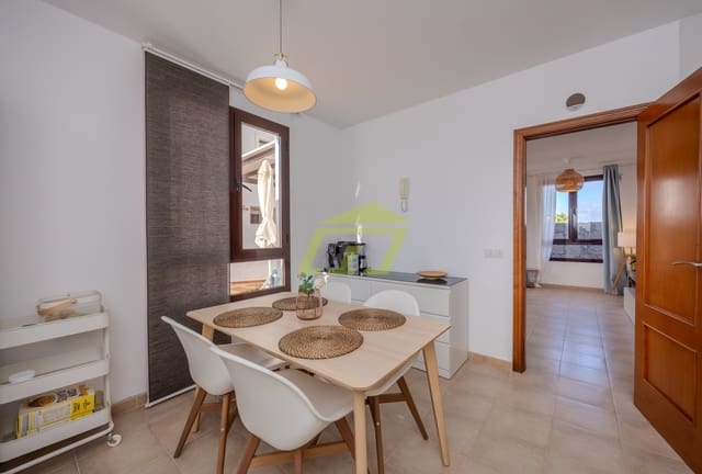 3 chambre Villa/Maison à vendre à Playa Blanca, Yaiza avec piscine garage - 520 000 € (Ref: 9187697)