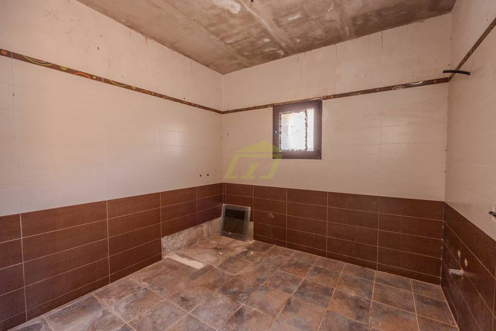 3 soveværelse Villa til salg i Uga med swimmingpool garage - € 359.000 (Ref: 9191723)