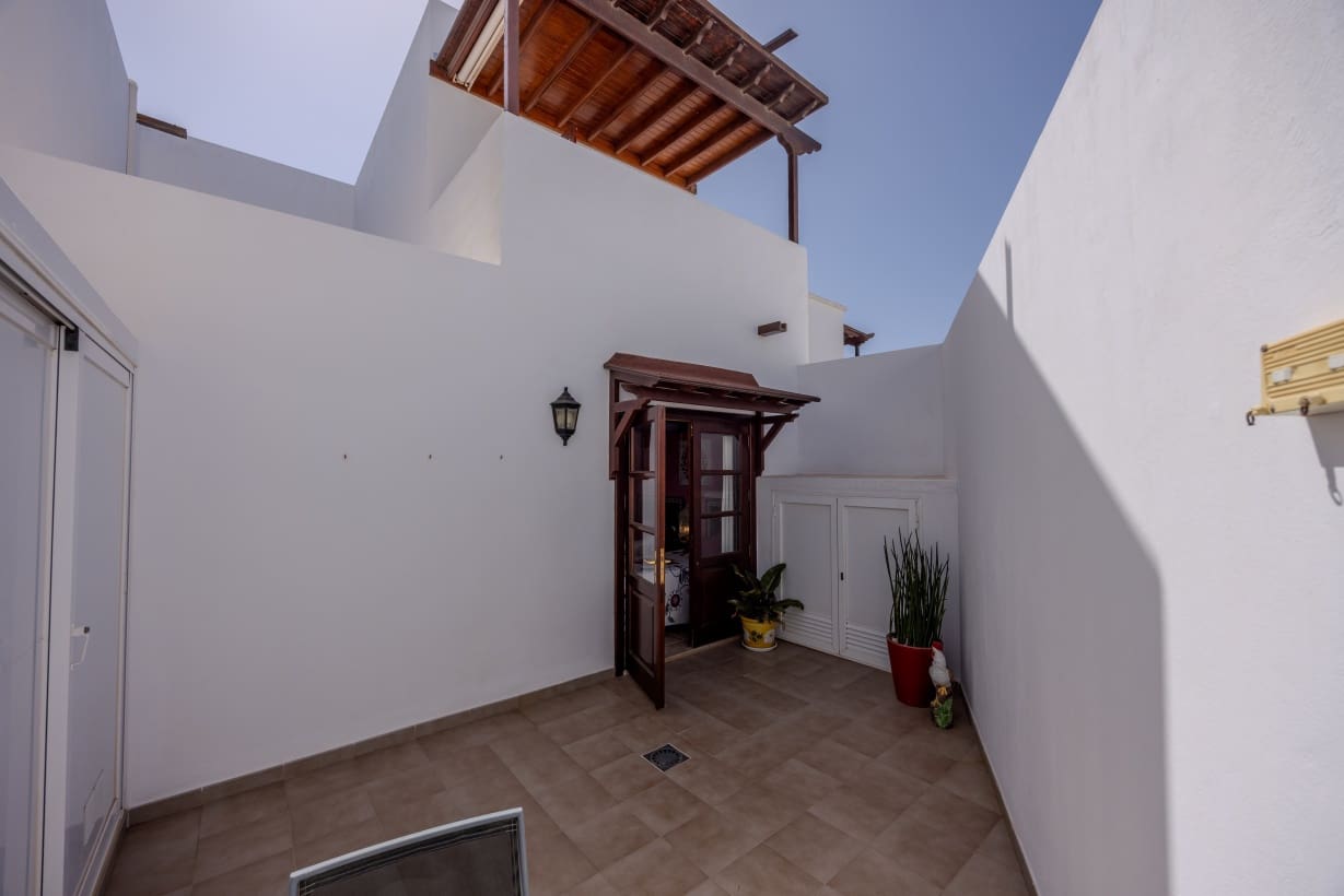 3 soveværelse Rækkehus til salg i Playa Blanca med swimmingpool garage - € 429.000 (Ref: 9191724)