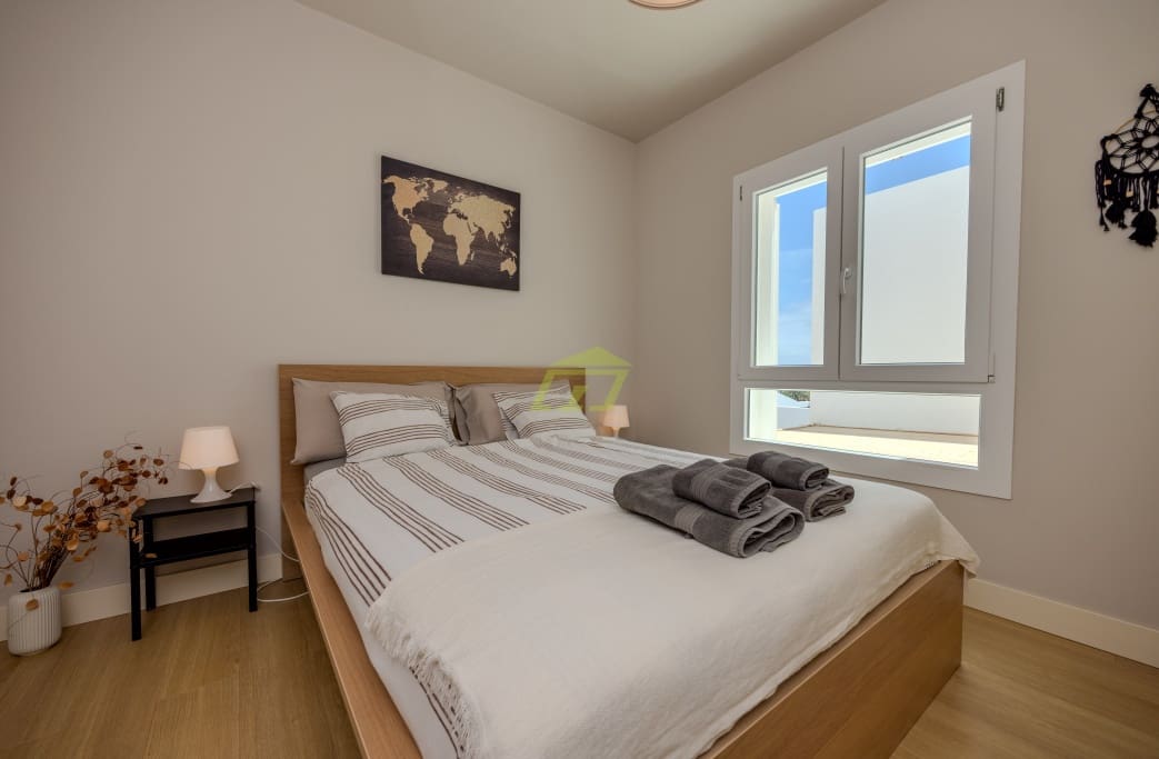 3 soveværelse Villa til salg i Costa Teguise med garage - € 598.000 (Ref: 9200873)