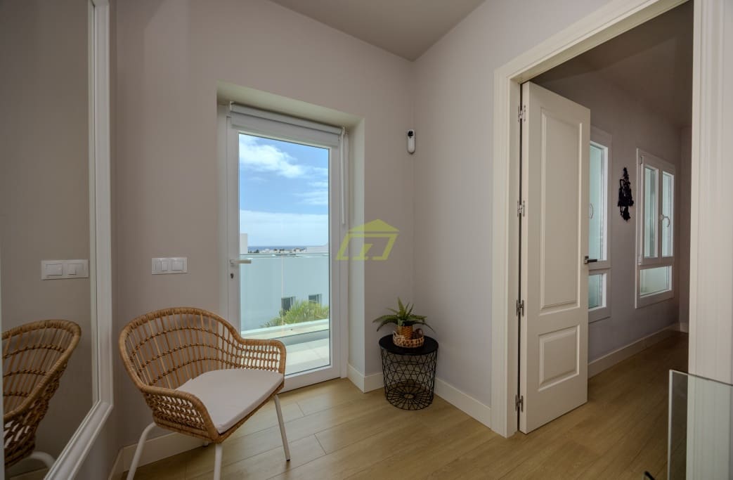 3 soveværelse Villa til salg i Costa Teguise med garage - € 598.000 (Ref: 9200873)