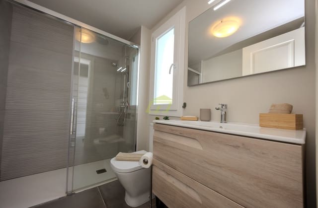 3 soveværelse Villa til salg i Costa Teguise, Teguise med garage - € 598.000 (Ref: 9200873)