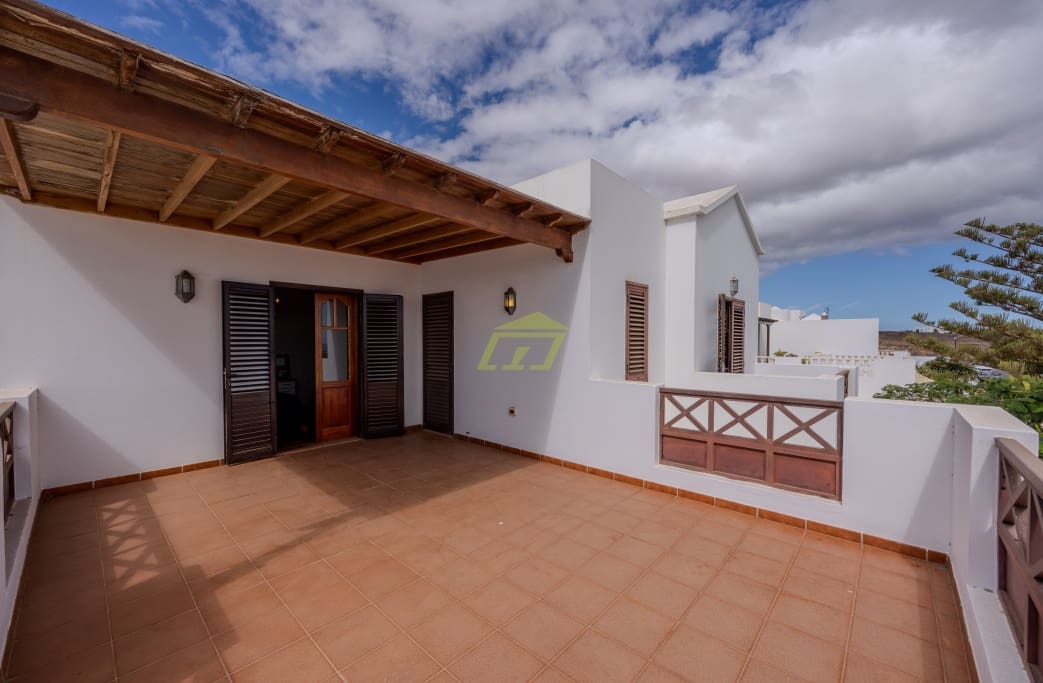 4 soveværelse Villa til salg i Tahiche med garage - € 499.000 (Ref: 9282585)