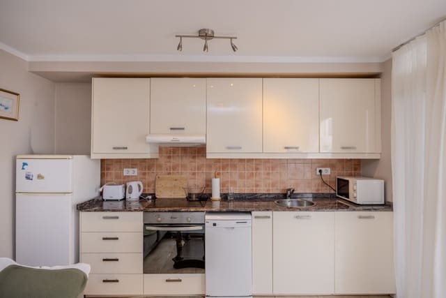 1 soveværelse Lejlighed til salg i Puerto del Carmen, Tías med swimmingpool - € 220.000 (Ref: 9283144)