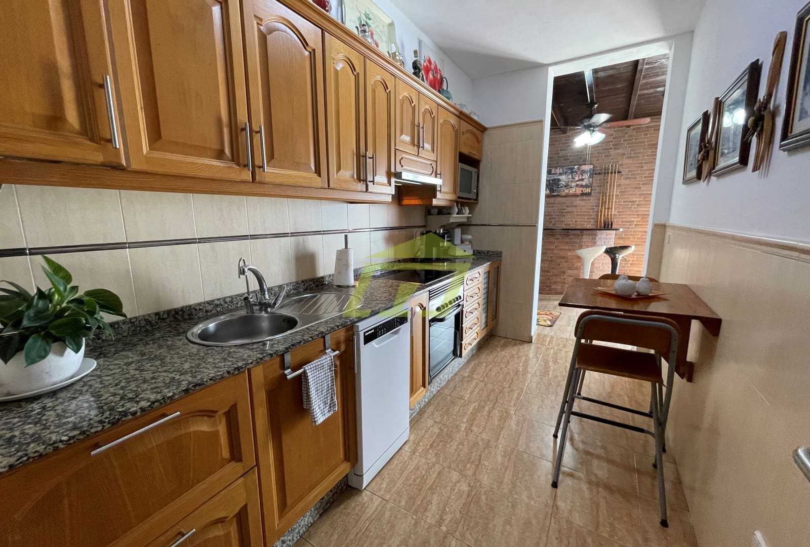 3 slaapkamer Rijtjeshuis te koop in Playa Blanca met garage - € 375.000 (Ref: 9298741)