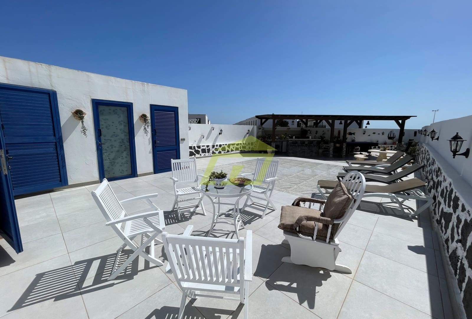 3 slaapkamer Rijtjeshuis te koop in Playa Blanca met garage - € 375.000 (Ref: 9298741)