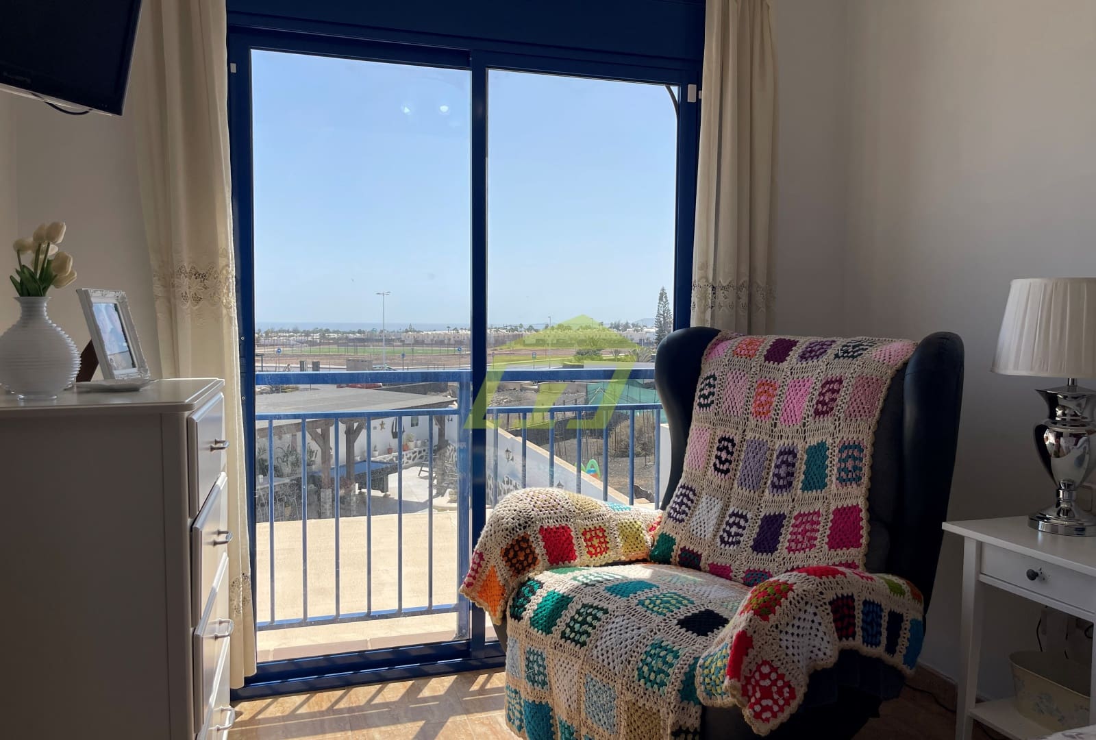 3 slaapkamer Rijtjeshuis te koop in Playa Blanca met garage - € 375.000 (Ref: 9298741)