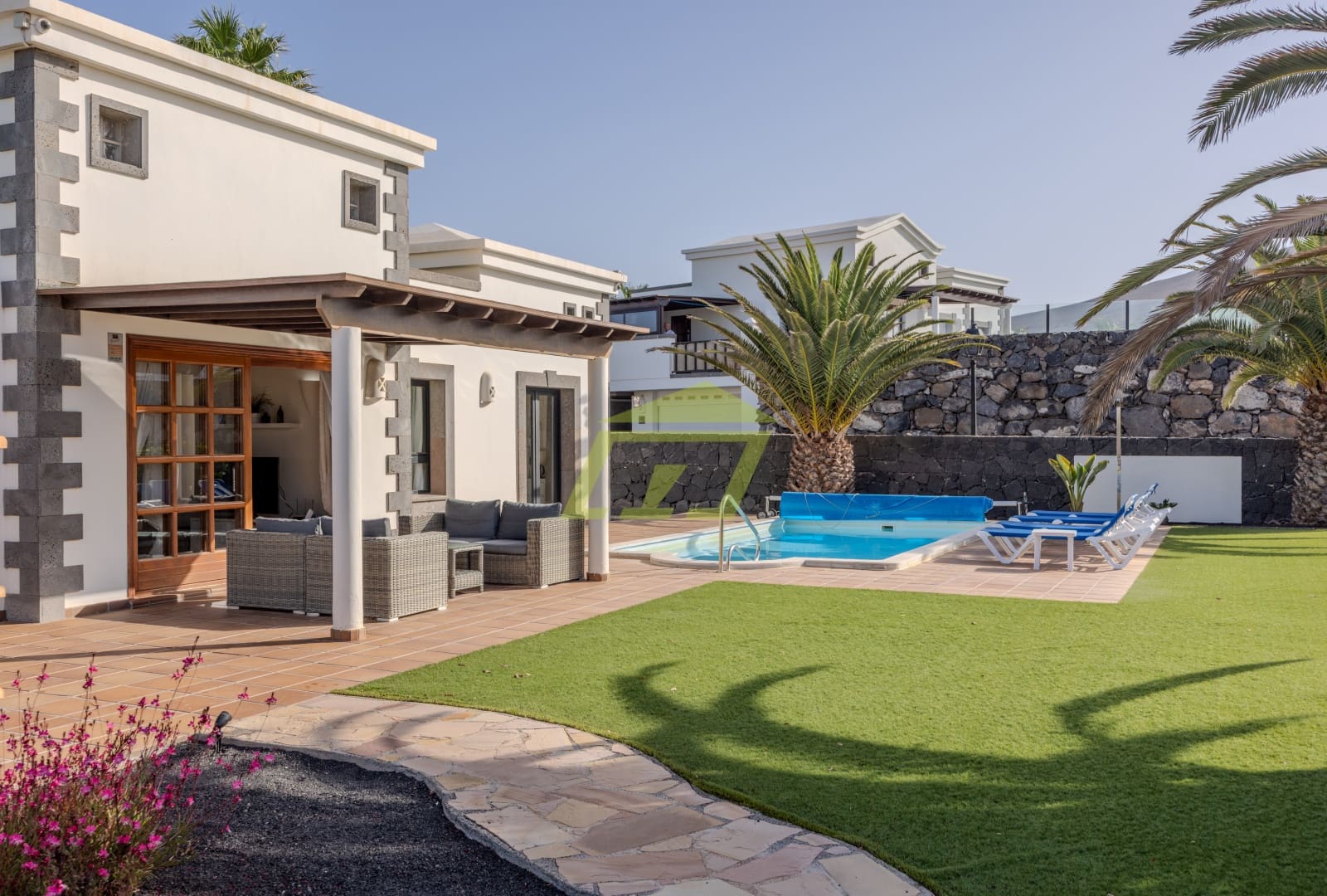 2 quarto Moradia para venda em Playa Blanca com piscina garagem - 485 000 € (Ref: 9301912)