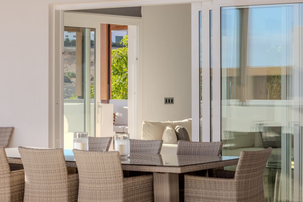 5 soverom Villa til salgs i Puerto Calero med svømmebasseng garasje - € 1 450 000 (Ref: 9301932)