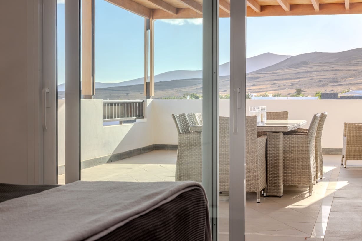 5 soverom Villa til salgs i Puerto Calero med svømmebasseng garasje - € 1 450 000 (Ref: 9301932)