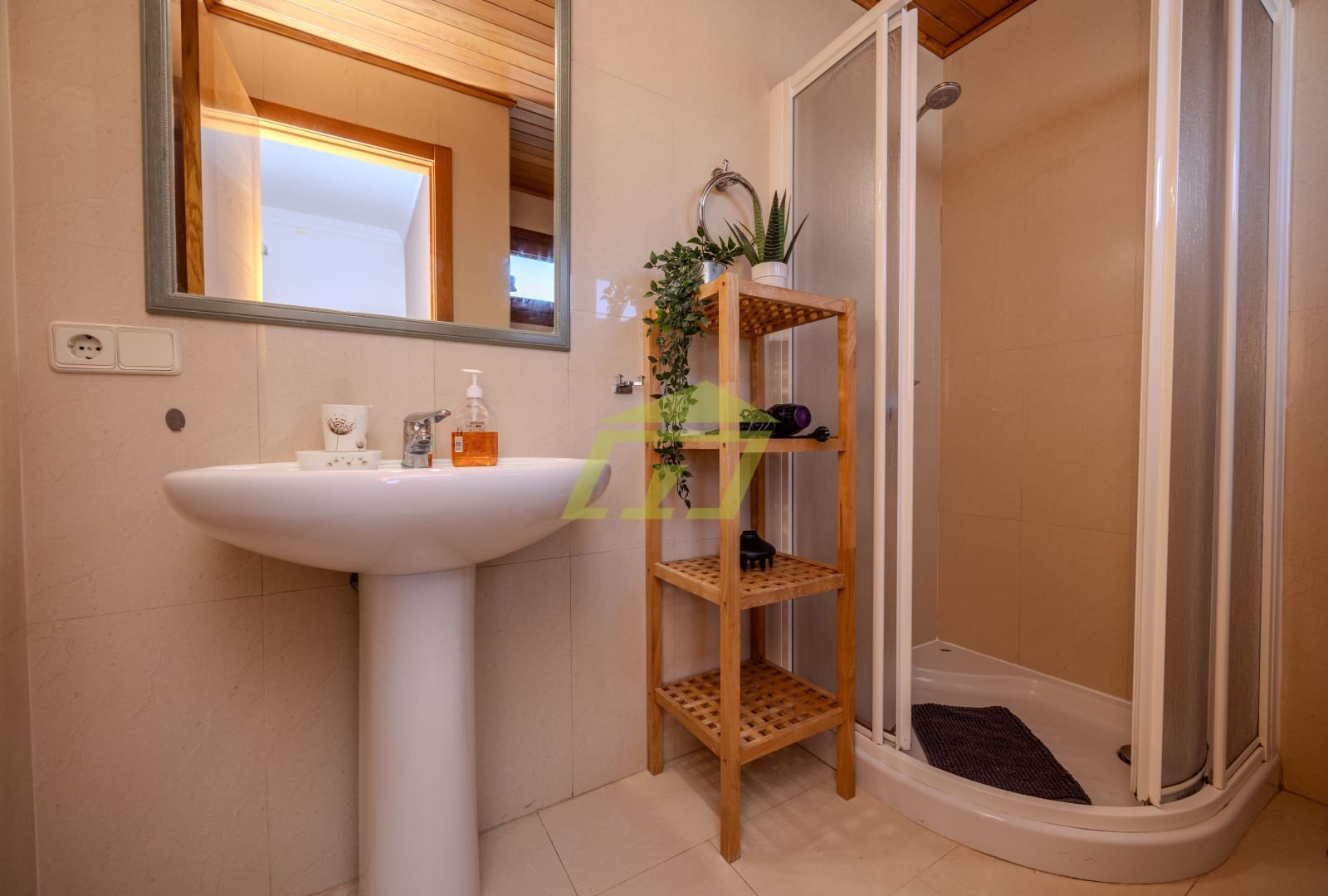 5 slaapkamer Halfvrijstaande villa te koop in Playa Blanca met zwembad garage - € 699.000 (Ref: 9309104)