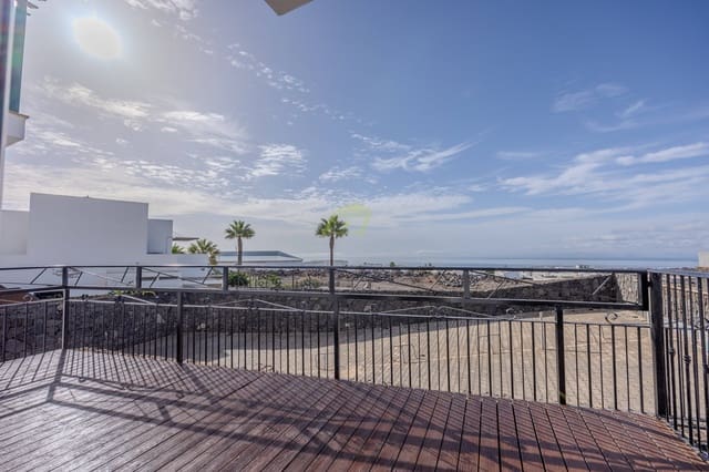 3 soveværelse Villa til salg i Tías med garage - € 379.500 (Ref: 9353916)