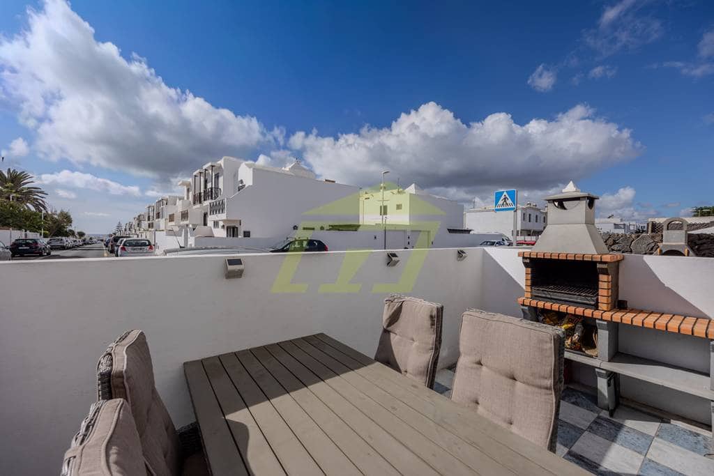 2 slaapkamer Rijtjeshuis te koop in Playa Honda - € 299.000 (Ref: 9360766)