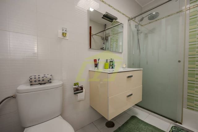 2 slaapkamer Rijtjeshuis te koop in Playa Honda, San Bartolomé - € 299.000 (Ref: 9360766)