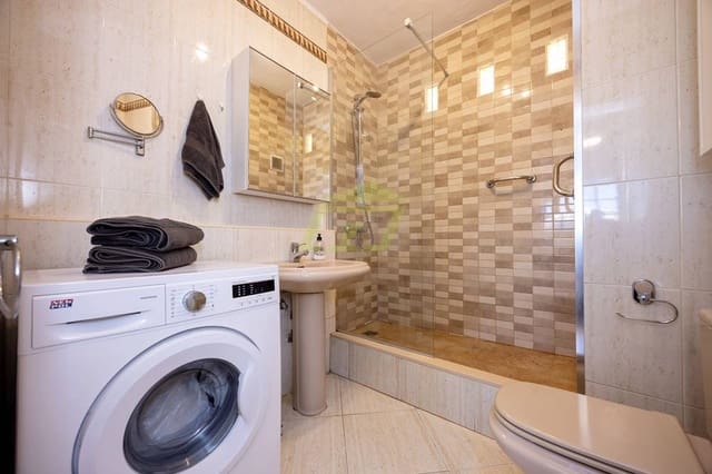 1 soveværelse Lejlighed til salg i Puerto del Carmen, Tías med swimmingpool - € 249.000 (Ref: 9363001)